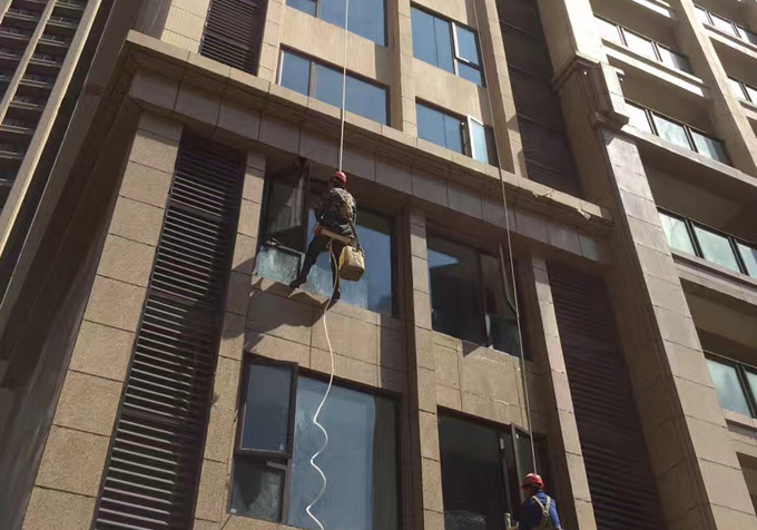 成都新樓盤(pán)外墻清洗